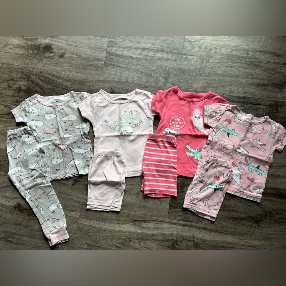 Girls carters 3T pajama sets. 4 sets.
